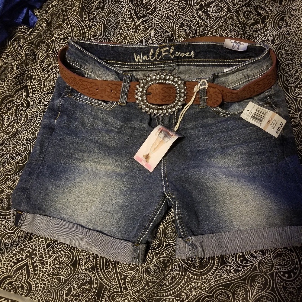 Womens Midi Shorts Size 15